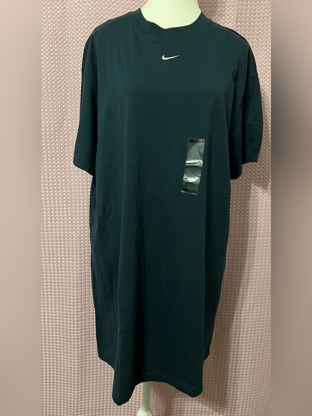 Nike Shirt  Dress  Short Sleeve in Deep Green